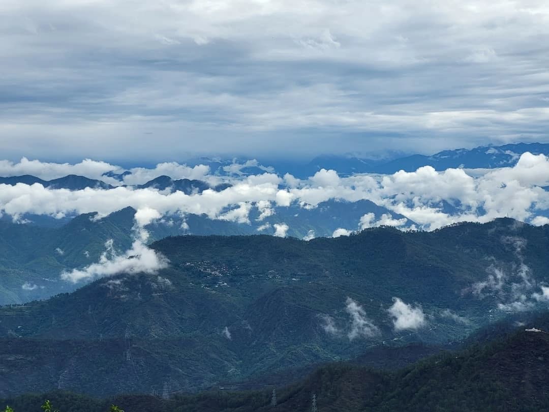 स्वर्ग छोड़कर शहरों में बस गए,
अब मंजर ये है की ग्रीन व्यू के लिए तरस गए !!
.
.
Follow : @shantanu.nautiyal
.
.
.
.
.
.
Tags :
#uttarakhand #india #pahadi #uttarakhandheaven #travel #dehradun #himalayas #nature #uttarakhandtourism #mountains #incredibleindia #photography #rishikesh #potrait #himachal #uttrakhand #uttarakhanddiaries #kedarnath #uttarakhandtraveller #devbhoomi #instagram #nainital #love #garhwal #almora #uttarakhandi #unfiltered #travelgram #onelove #pithoragarh